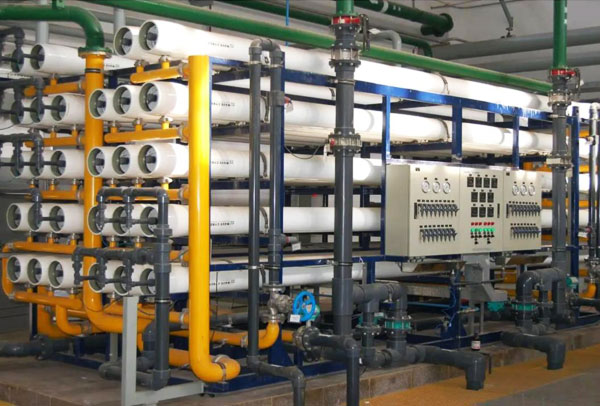 ���B͸����ˮ�O��