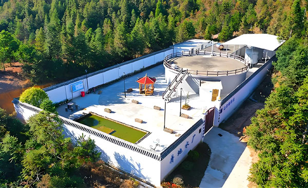 �r�弯�й�ˮ���|���칤�̽�Q��ȳ��ˆ��}�xһ�w����ˮ�O��